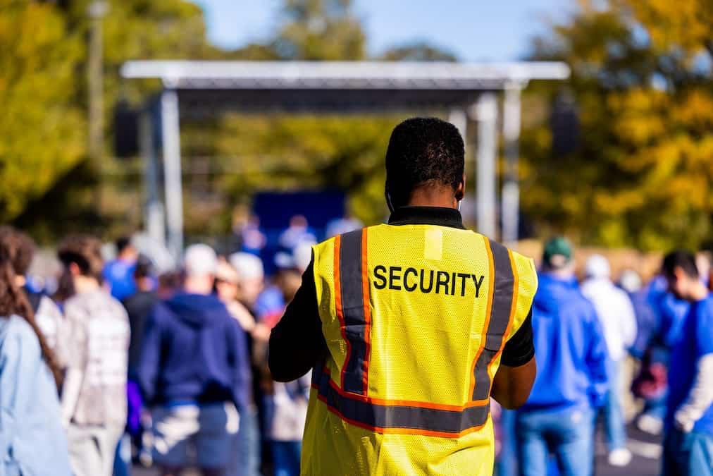The Effective Security Guard
