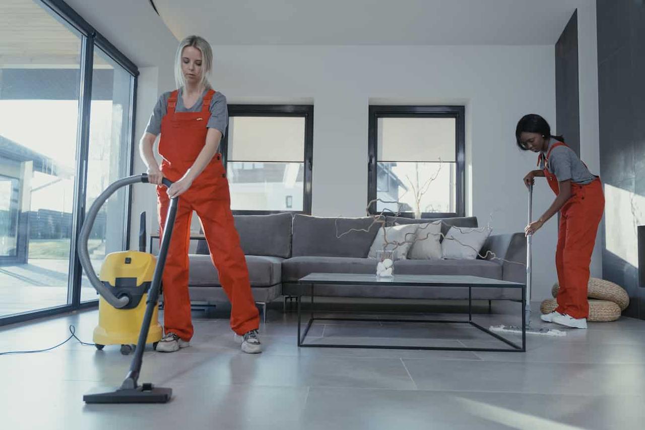 The Commitment Cleaner